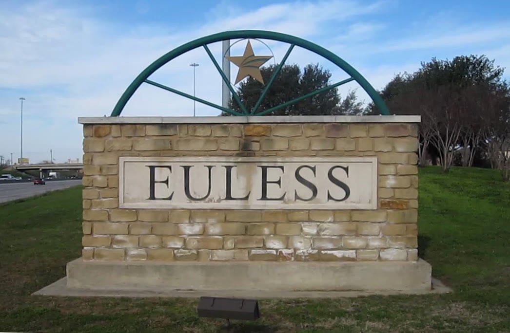 The city welcome sign for Euless, Texas, in the Hurst-Euless-Bedford mid-cities